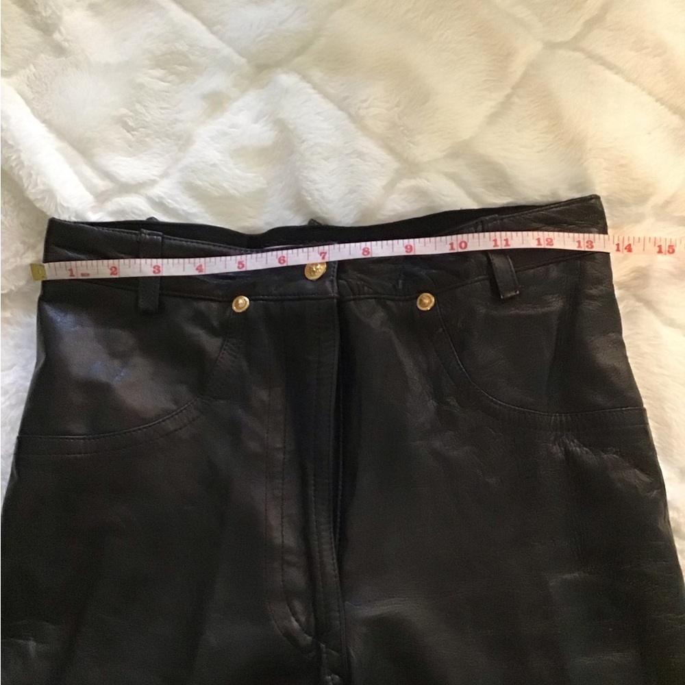 Elegant Black Women's Leather Pants - Picture 4 of 8